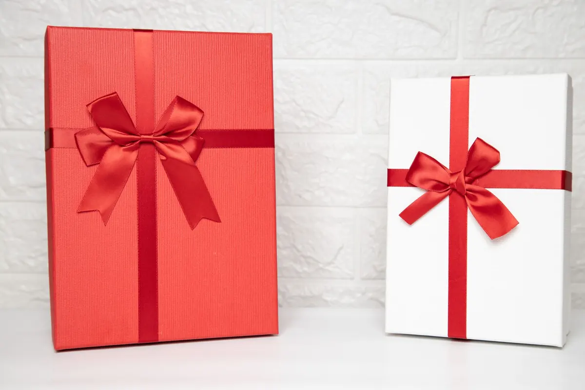 How to Choose a Personalised Luxury Gift Without Getting It Wrong